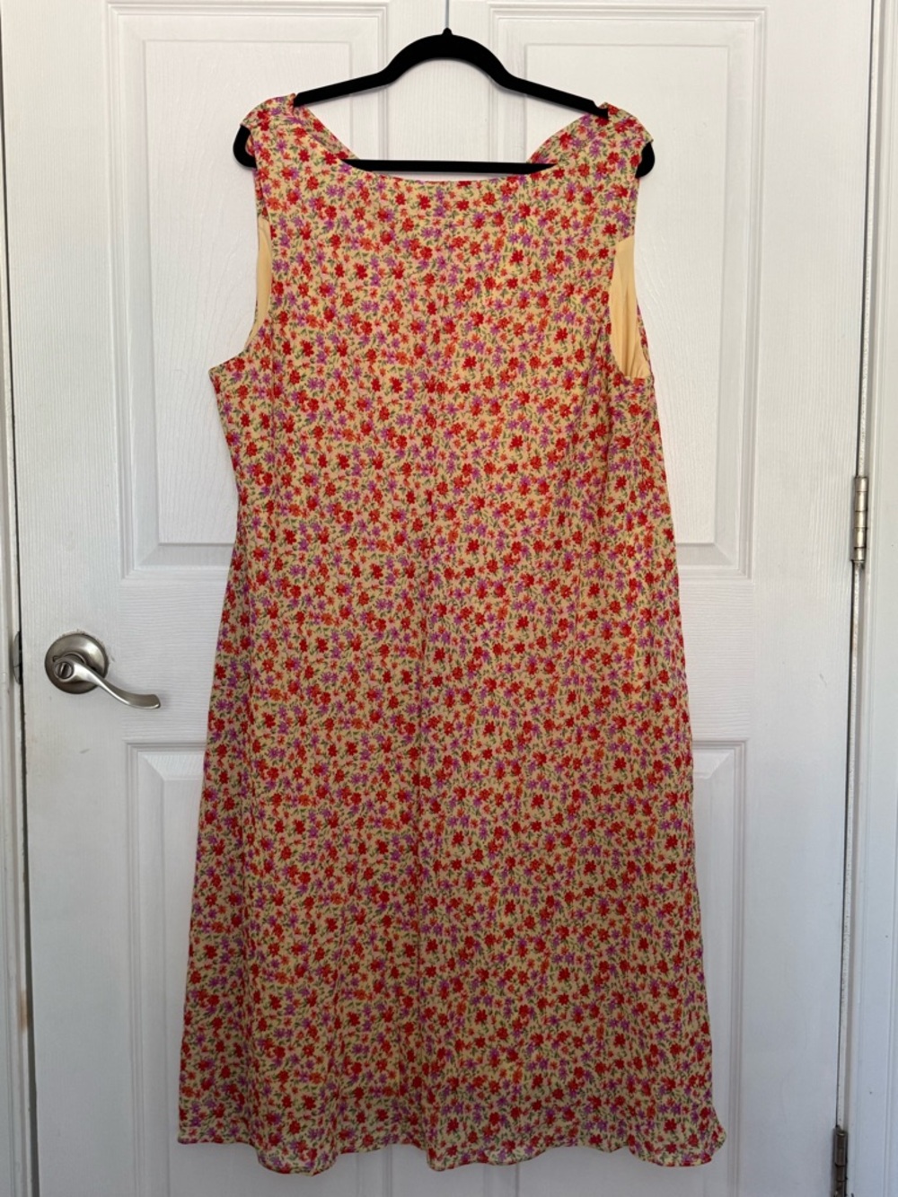 Studio C Plus Floral Dress 24W Yellow Red Sleeveless Midi Plus Size - Picture 3 of 5